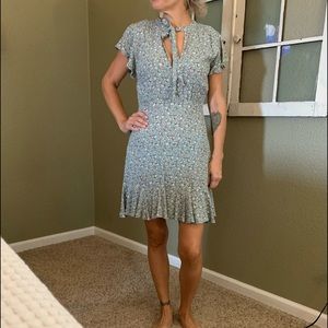 NWOT SMALL button down green dress